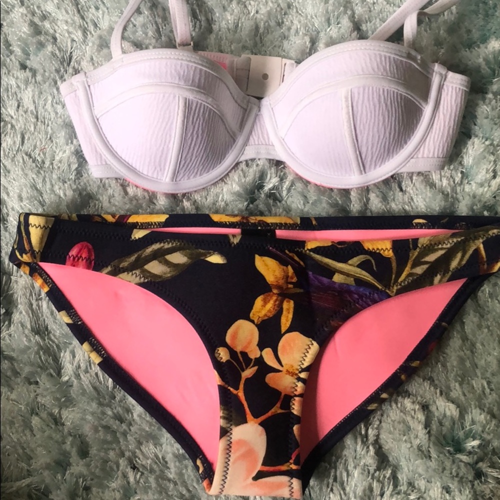 Triangl Bikini